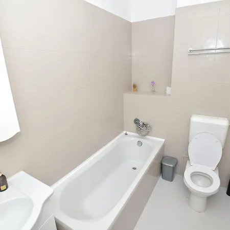 Ghica Plazza D32 Apartment