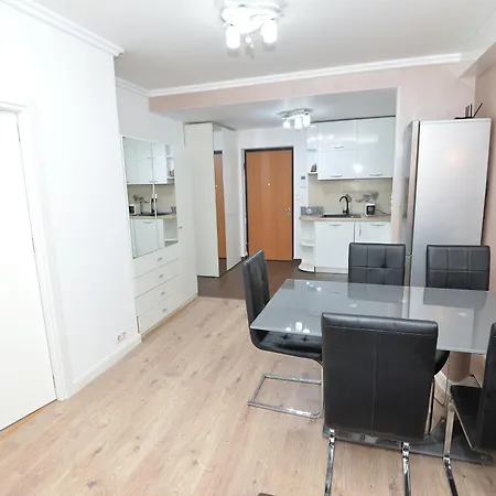 Ghica Plazza D32 Apartment
